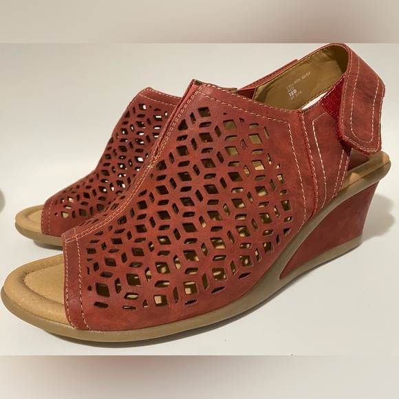 New Earth Women’s Shoes Open Toe Boots High Heel Sandals Rear Strap 12 D - Picture 2 of 10